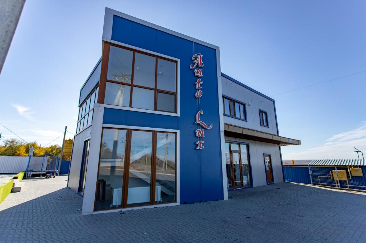 Autolux Hotell Cahul Exteriör bild