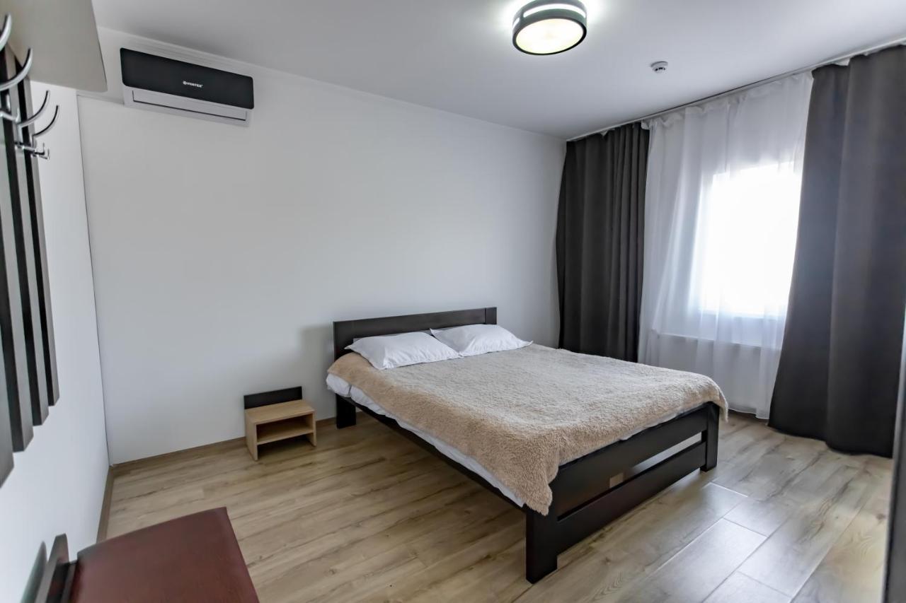 Autolux Hotell Cahul Exteriör bild