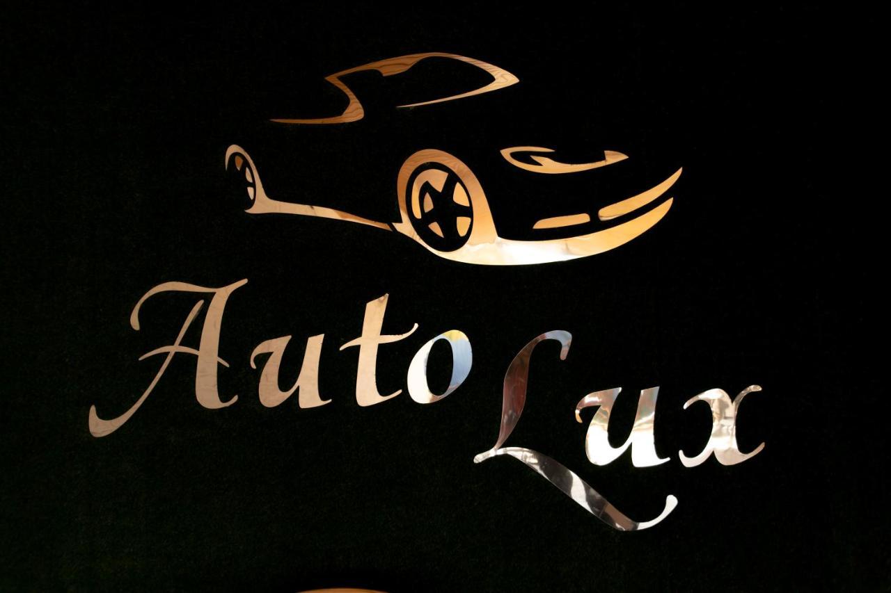 Autolux Hotell Cahul Exteriör bild